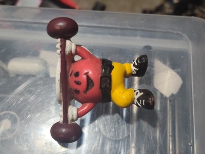 Craft General Foods Made In China Kool-Aid Man Miniature Lifting Weights
