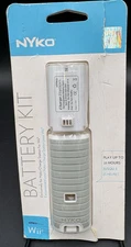 Nyko Wii Battery Kit Extra Battery Grip Cover for Charge Station Brand New Gray