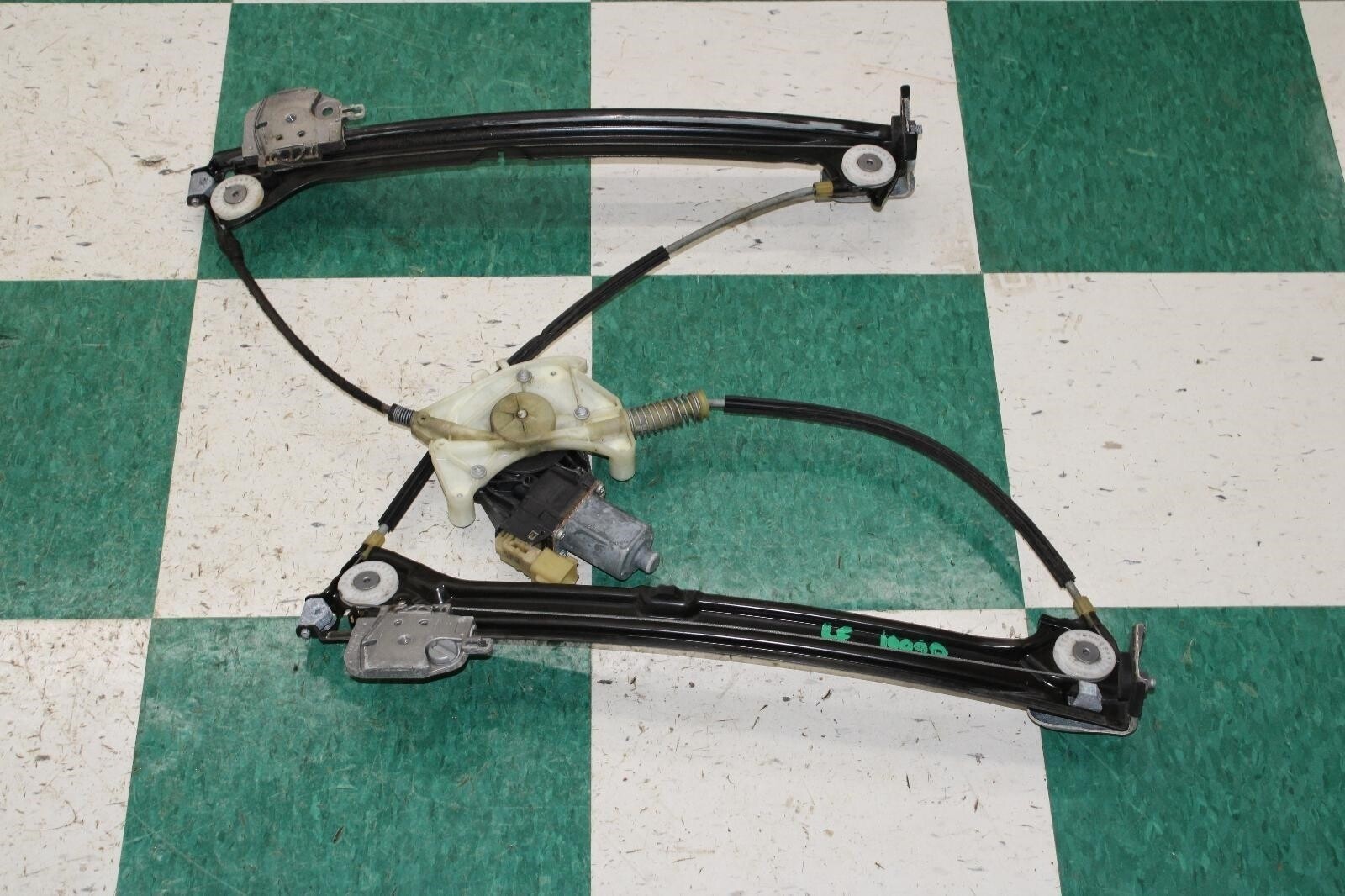 14-17 Ghibli Front Driver Side Left LH LF Power Window Glass Regulator OEM WTY
