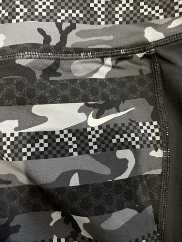 Woman’s Nike Dri Fit Black Gray Camo Crop Leggings-Small-EUC! - Picture 2 of 15