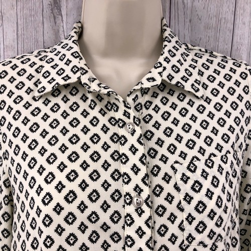 BLVD Collection Womens Blouse Top Size Small Long Roll Up Sleeve Button Front - Picture 4 of 11