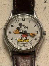 Vintage Lorus Mickey Mouse quartz watch v515-6000 - WORKS 