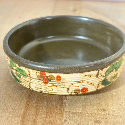 Chinese Pottery Low Bowl, Painted Berries and Leaves, Signed on Bottom, 3.25"dia