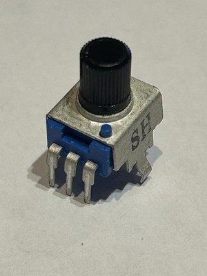 20 St. Mini Poti Potentiometer A100K log. RM 2,5 mm Schaft Riffel 7 mm mono NEU