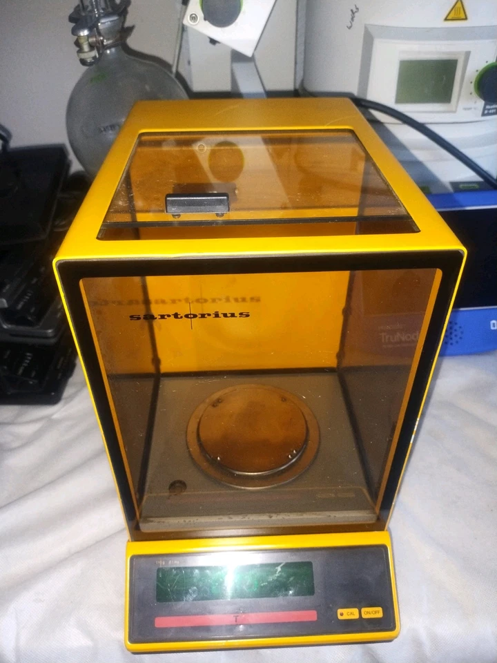 11992 Sartorius 1801 escala balanza cerrada 110 gramos / 0,1 mg Foto 3 de 4