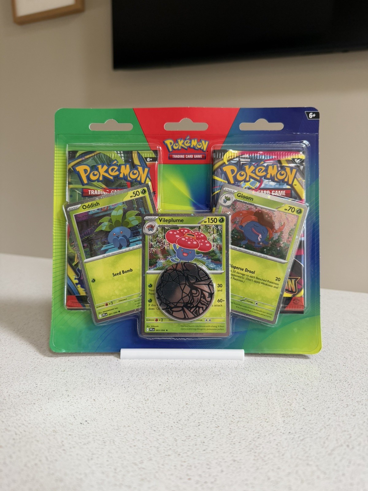 Pokémon TCG: Oddish, Gloom & Vileplume Cards with 2 Booster Packs & Coin