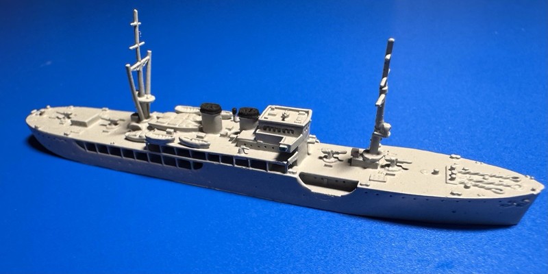 Argonaut 431 French submarine tender Jules Verne 1/1250 scale waterline model