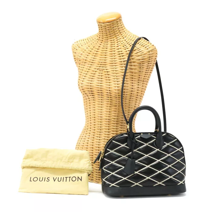 Louis Vuitton Alma Tote Hand Bag Purse