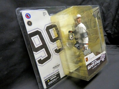 WAYNE GRETZKY, Los Angeles Kings, Legends Series #2 McFarlane