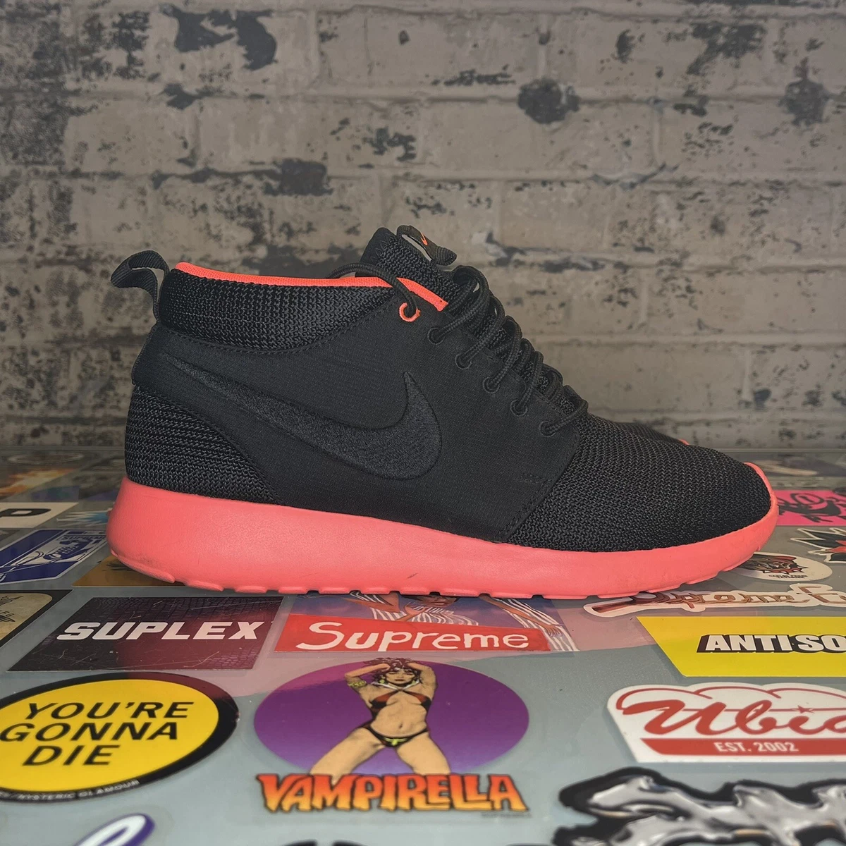 Nike Roshe Run Mid Black Red Size 9.5 | eBay