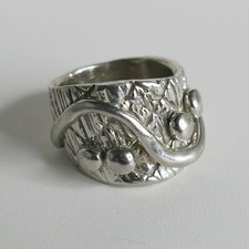 Sterling Silver Ring Artisan Design 15.5g Size 7.5 5066 