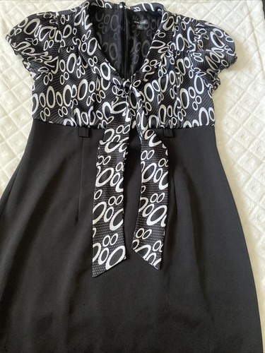 Robe décontractée, robe élégante, taille 10 régulière, belle robe, robe voir,