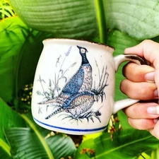 VINTAGE style bird pheasant folk pottery mug coffee cup kitchenware decor tea