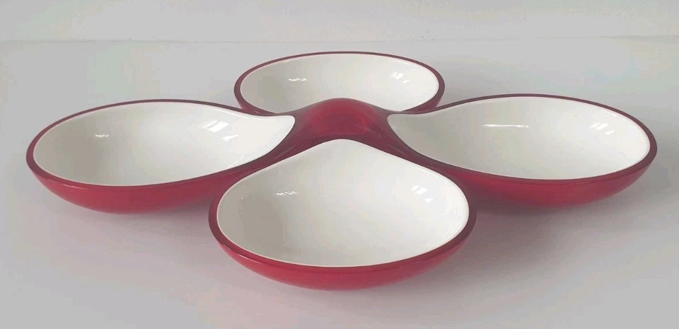 Platos de plástico rojo y blanco entrelazados Guzzini italiano hechos en Italia  Foto 4 de 4