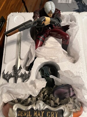 Devil May Cry Statue Yamato Capcom Mint W/Box Ultra Rare & HTF