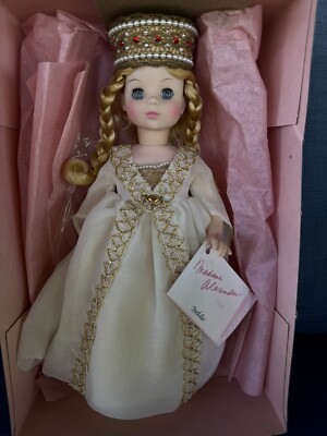 Madame Alexander 1413 Isolde 14'' Doll