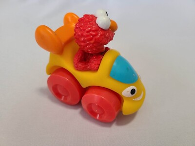 2011 Hasbro Sesame Street Workshop ELMO IN SMILING YELLOW CAR