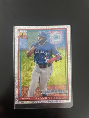 Topps 2025 1990 Chrome Silver Pack Vladimir Guerrero Jr. T90C-30