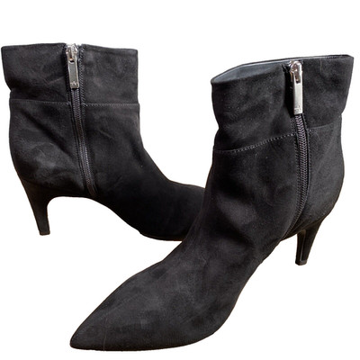 $475 Aquatalia Marabella Suede Bootie Black POINTY TOE STILETTO SOCK 8.5