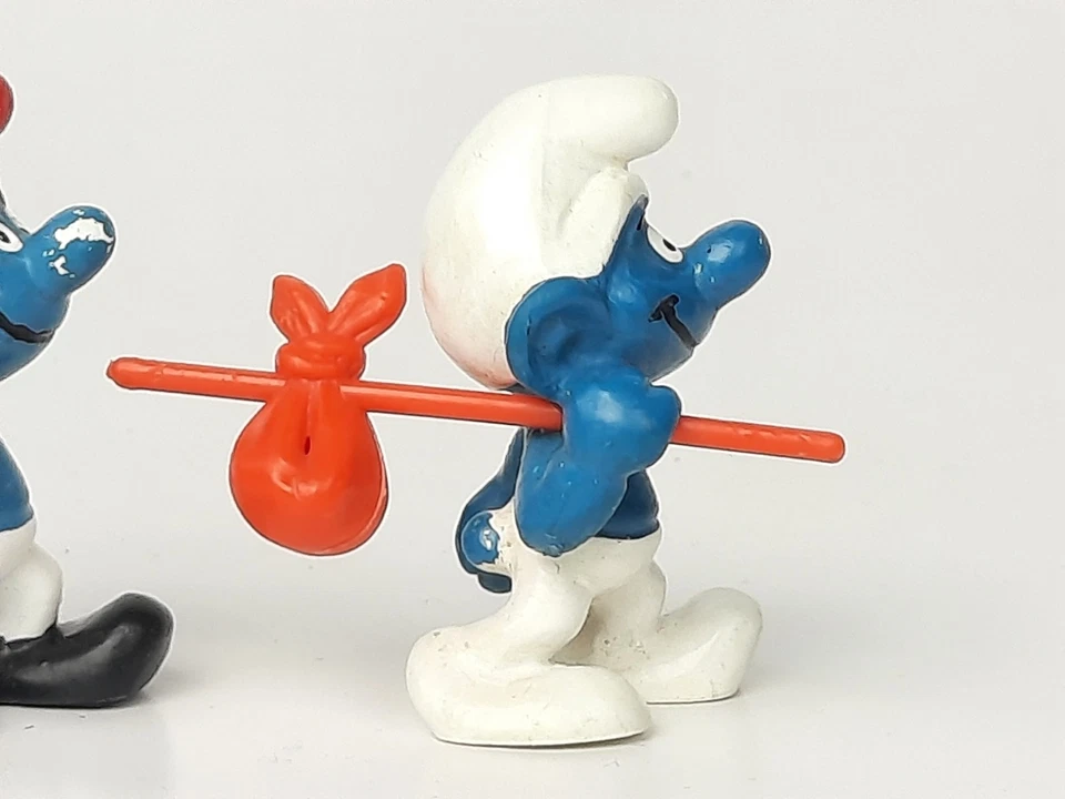 2x BULLY Schlümpfe Wandergeselle -- seltene Farbvariante  Bully handgeritzt RAR - Bild 4 von 4