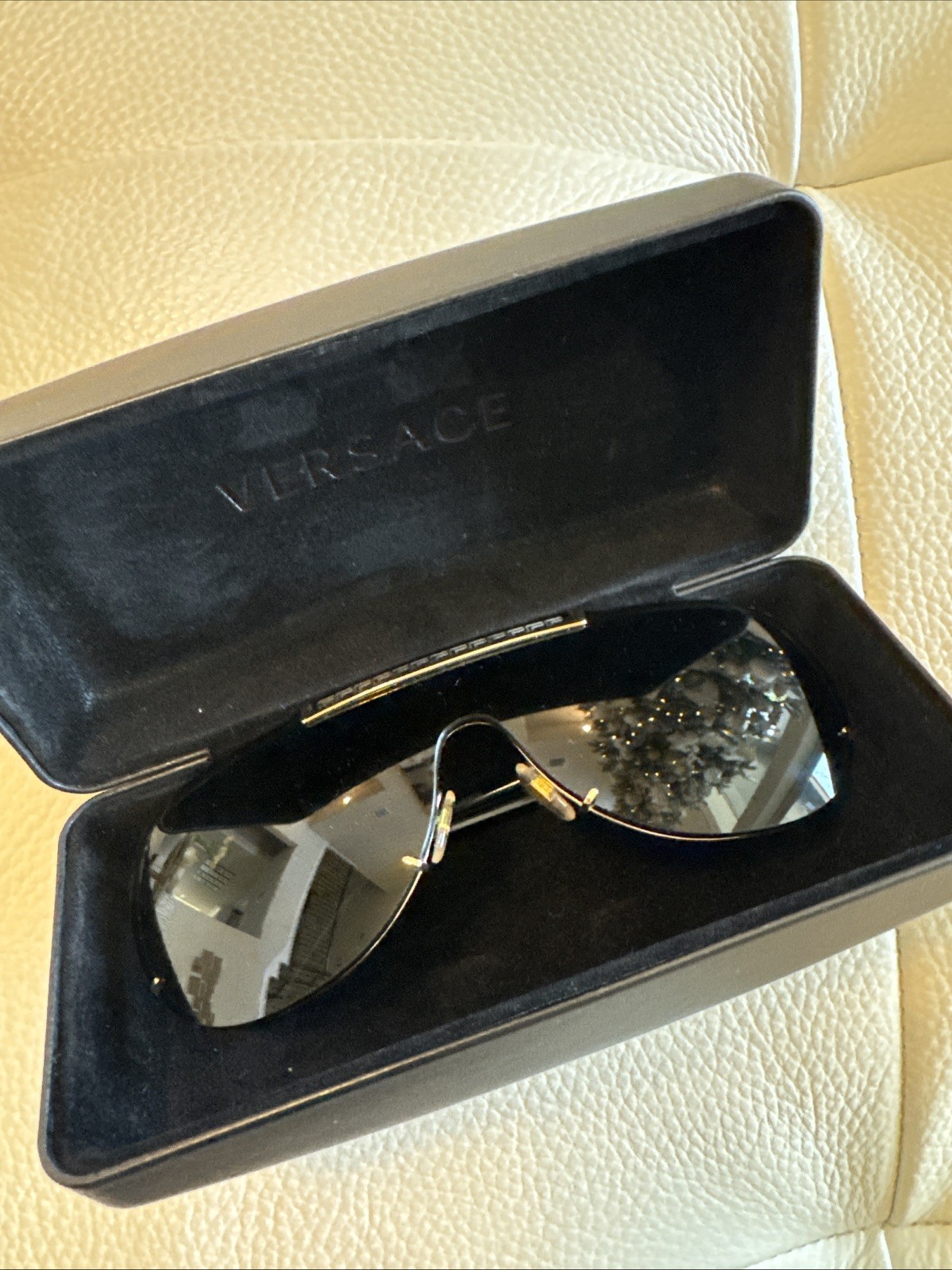 Authentic Versace Pilot Shape Sunglasses (read) - image 3