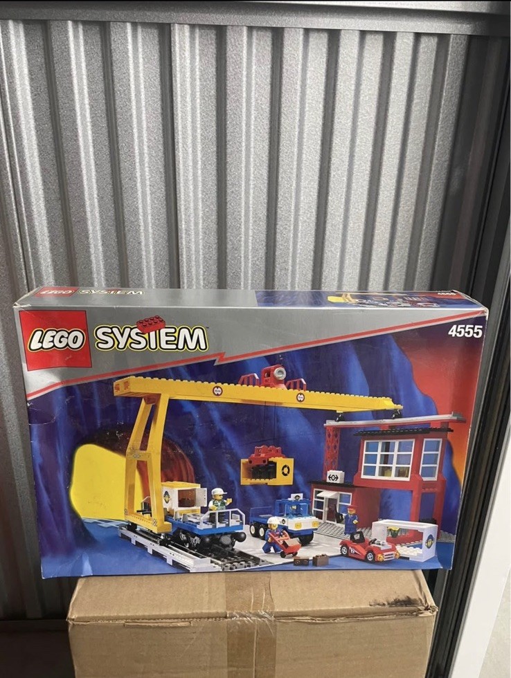 Lego system Set 4555 Train Cargo Station 1995 Sealed Box