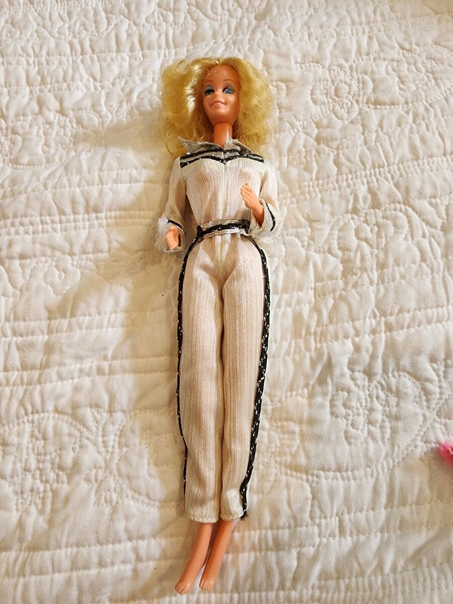 VTG 1980 WESTERN Winking BARBIE DOLL - MATTEL #1757 Cowgirl VTG 1980 WESTERN Winking BARBIE DOLL - MATTEL #1757 Cowgirl