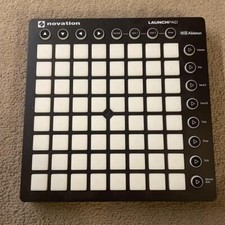 Novation LaunchPad MKII MK2 MIDI 64 RGB Pad Grid Controller Alimentation USB