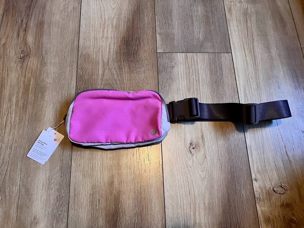 lululemon bag belt bag fuschia Lululemon Everywhere Belt Bag Pow Pink Light Lunar Rock Chrome Original  Strap NW