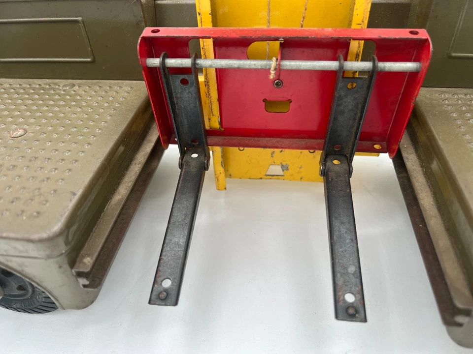 Vintage Nylint Traveloader Guided Missile Carrier - Toy Industrial Baker Trucks - Image 3 of 4