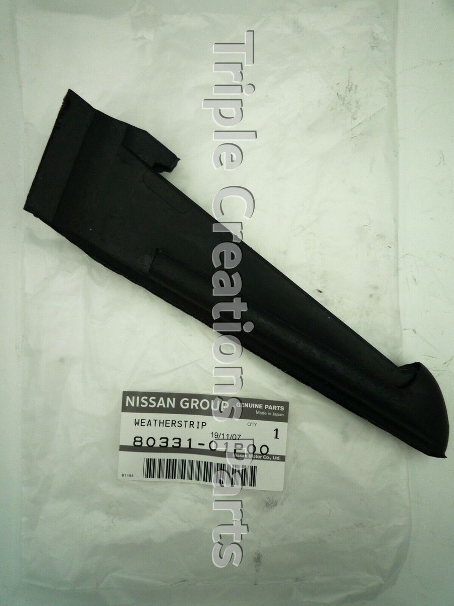 8033101P00 Genuine Nissan Rubber Front Door Corner RH 80331-01p00
