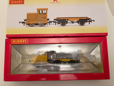 Hornby R3853 GrantRail Ltd Diesel Locomotive plus flat wagon - Yellow - NEW