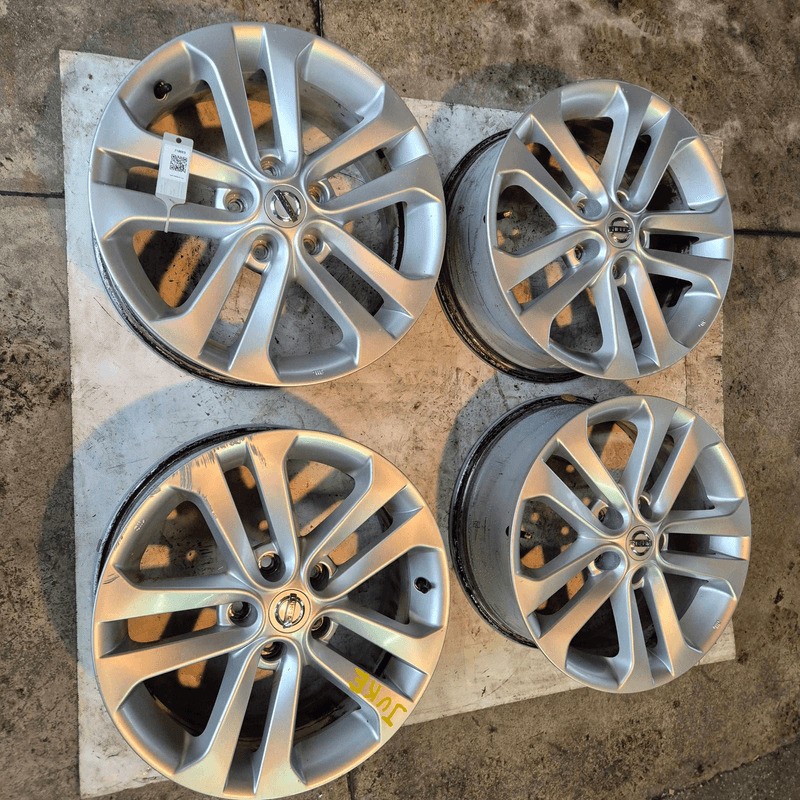 SX. DISCO RUOTA POST. IN LEGA NISSAN JUKE F15E 1.6 GPL Eco Suv 218ee3 D03001KK2A