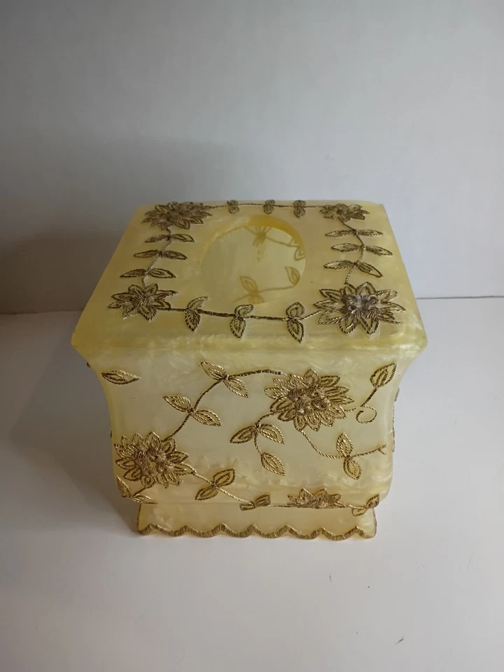 Popular Cubierta de Caja de Pañuelos Champagne Perla Acrílico Lucita Floral Hollywood Regency Foto 2 de 4