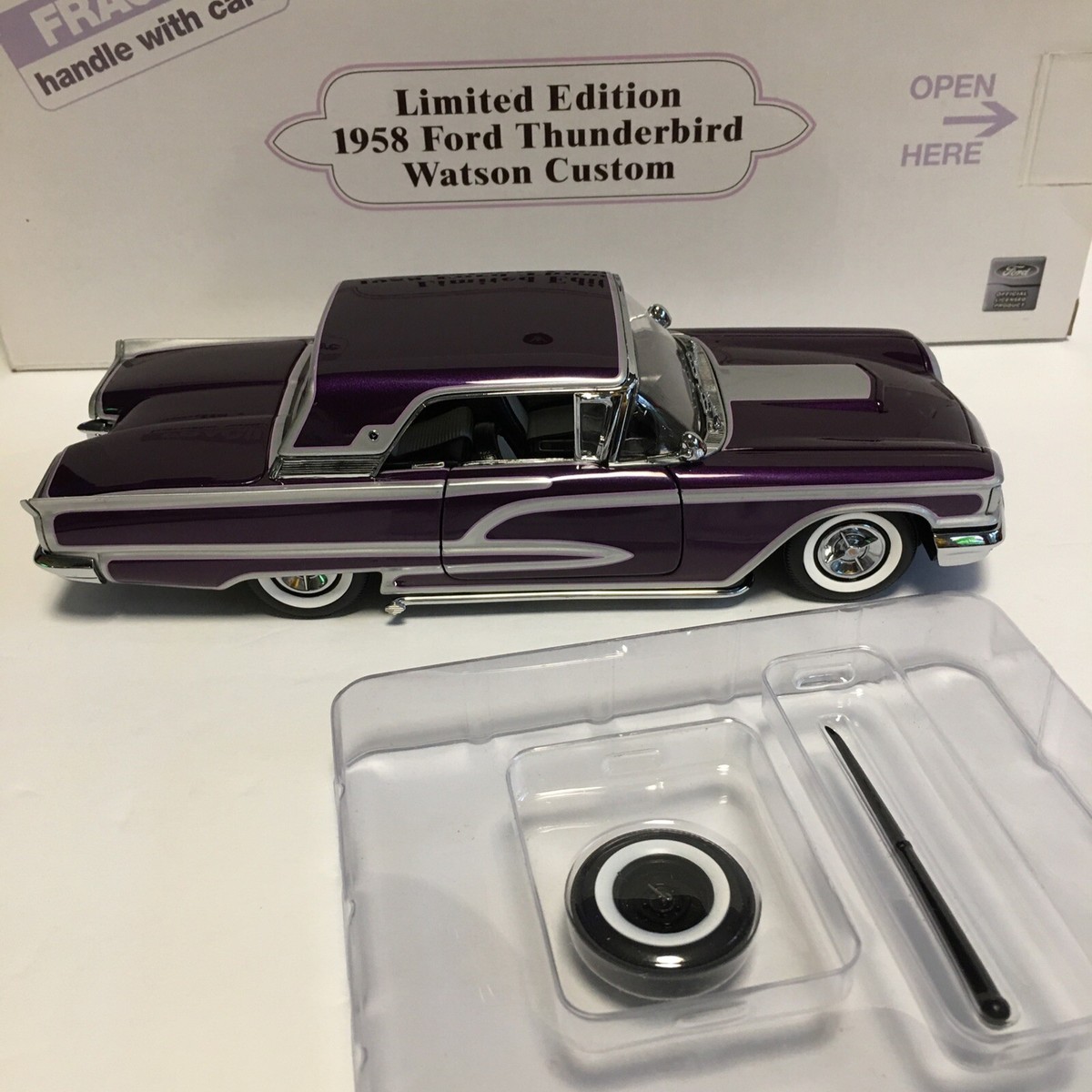DANBURY MINT Limited Edition 1958 Thunderbird Watson Custom 1:24