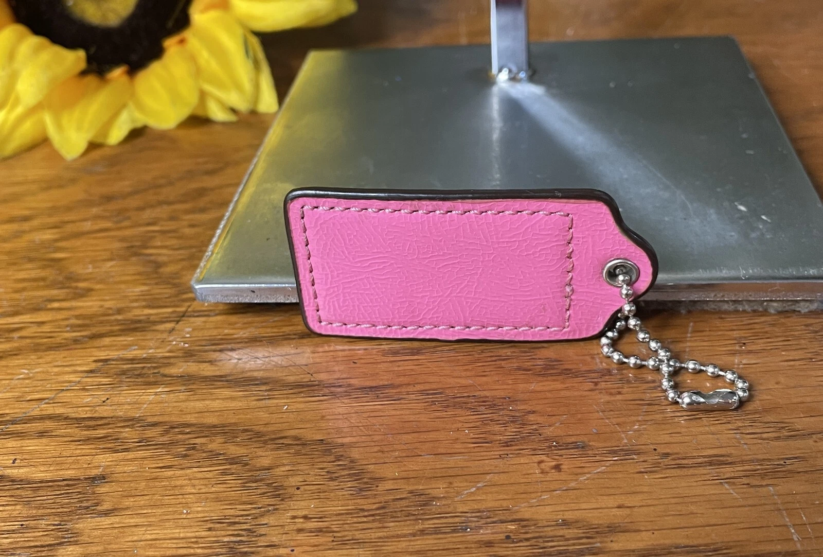 PORTACHIAVI PORTACHIAVI COACH 2 5" ROSA CALDO VERNICE CHARM HANGTAG HANG TAG