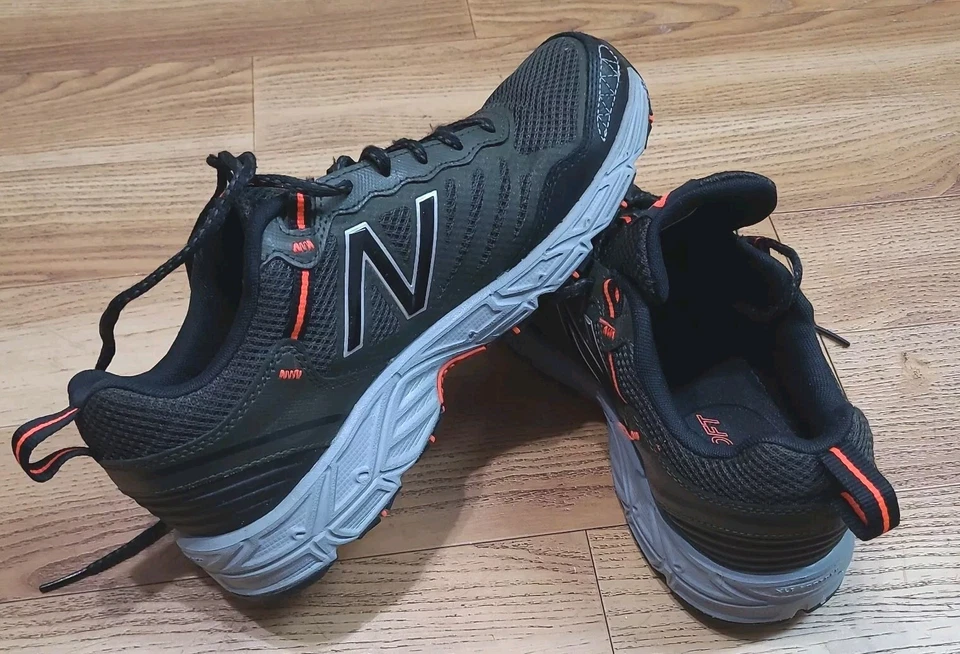 Zapatillas de entrenamiento para trail running New Balance MTE573F3 573 412 510 481 680 para hombre Foto 2 de 4