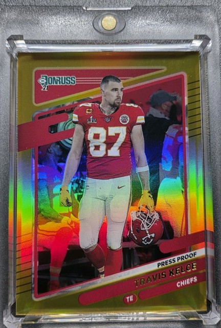 Travis Kelce Refractor SP Chiefs Gold Holo Non Auto Panini
