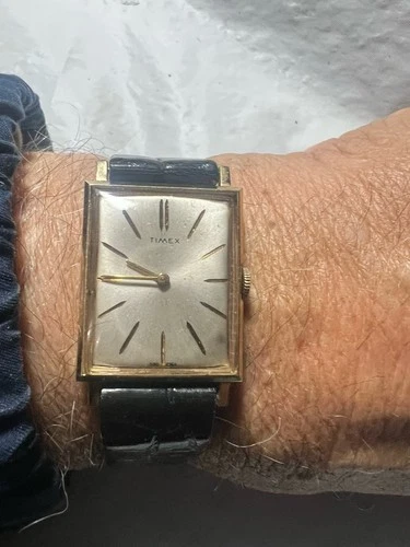 Timex Vintage BAUHAUS TANK Mechanical,5180 2365(1965) 26 X 30 Mm Case, men’s.