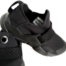 Nike Huarache Extreme Athletic Shoes Kids Size 5Y Triple Black AQ0575-004 2018