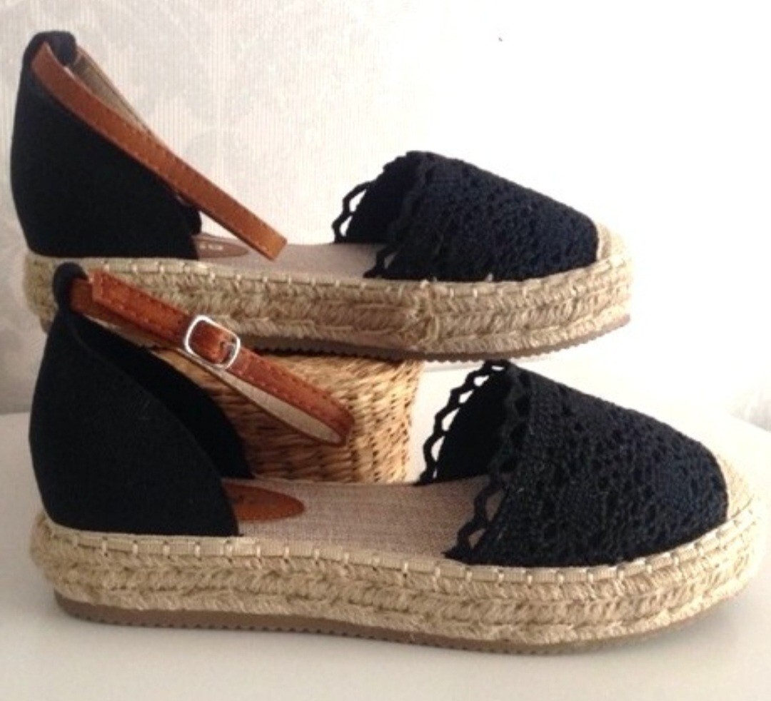 APL Sandali donna donna neri con zeppa misura 4 piatti nuovi