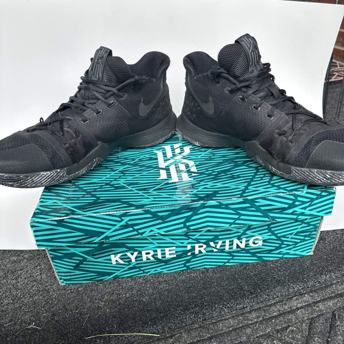 Nike Zoom Kyrie 3 Basketball Shoes Men's Triple Black Marble Size