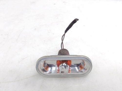 VW CADDY III Furgon 2KA, 2KH, 2CA, 2CH Kotflügelblinker vorne links 31079551
