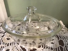 Vintage Pyrex 1 QT Yellow Tint Floral Etched Glass Casserole Dish ~ Victor Lid