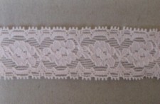 CRAFT-SEWING-LACE 3mtrs x 28mm Pastel Peach Fancy Design Stretch Lace