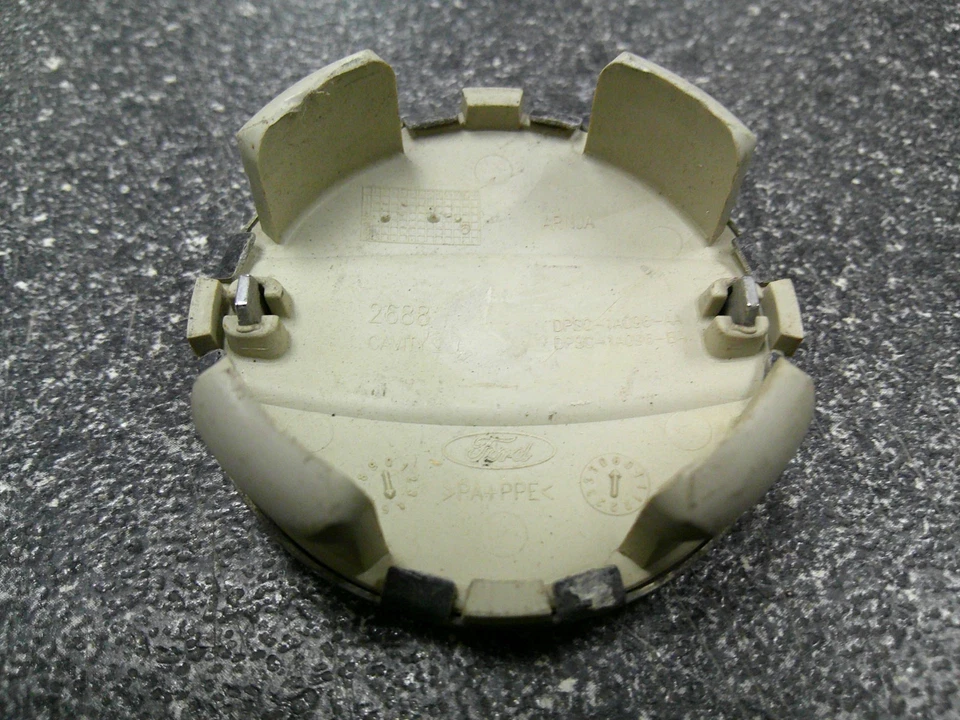 Tapas centrales negras Lincoln MKC OEM 2-1/8" 54 mm DPSC-1A096-AA BA - Juego/4 Foto 4 de 4