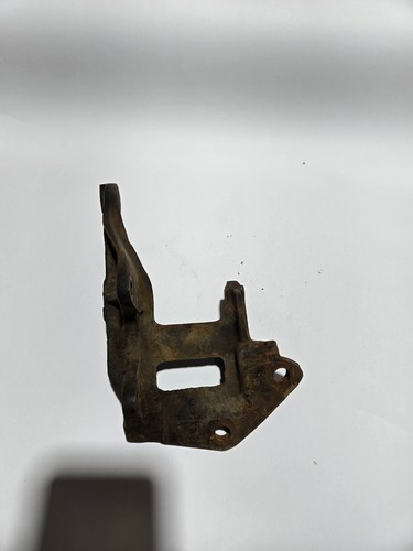 76-77 TOYOTA CELICA GT RA29 20R AC AIR COMPRESSOR MOUNT BRACKET MOUNTING BRACE 2 - Picture 4 of 8