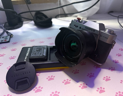Fujifilm X-T20 silber/schwarz mit TTartisan AF 35mm Objektiv (Zubehörpaket)