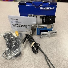 Olympus Stylus Tough 8010 14MP Shock  Waterproof Digital Camera 2 Batteries