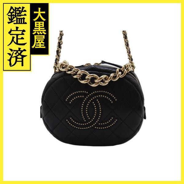 CHANEL Matelass Double Chain Shoulder Bag Black Quilted Leather 460